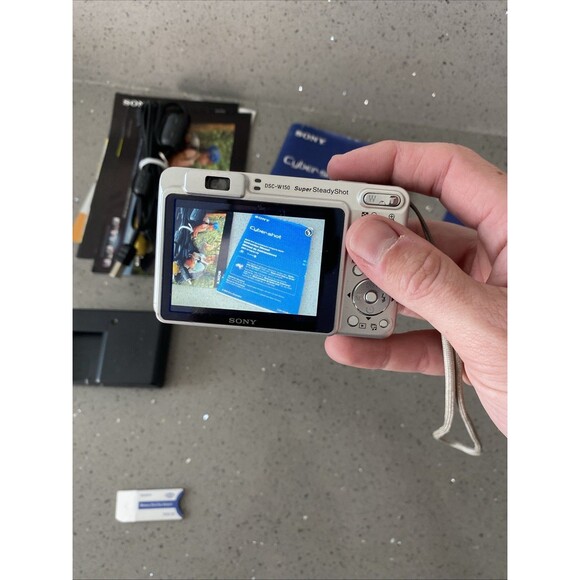 Sony Cybershot DSC-W150 Digital Camera 8.1 W/ Memory Stick & Battery/Charger - Picture 8 of 8